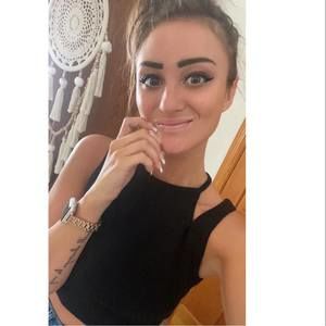 Meet your Posher, Briana